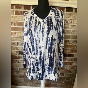 Ellen Tracy V-Neck Pullover